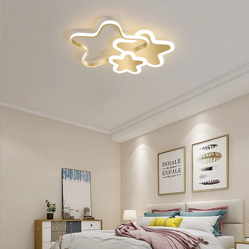 Modern LED ceiling light with starry effect for a warm and romantic atmosphere - vue 3 sur 11