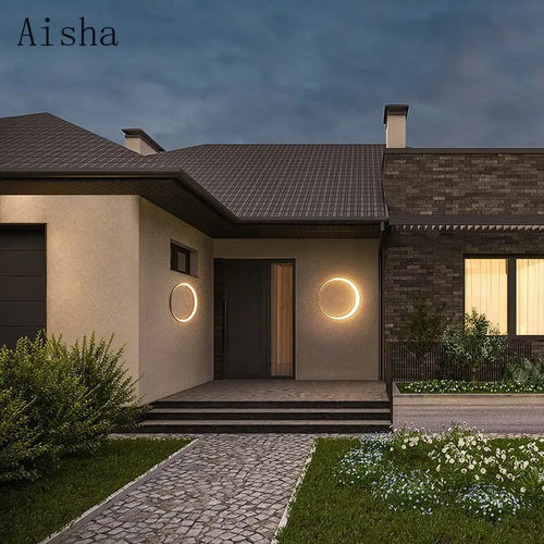Modern waterproof outdoor wall light in round terracotta moon design - vue 5 sur 7