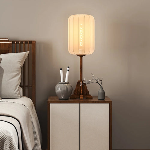 Classic wooden floor lamp for modern interior decor - vue 5 sur 9