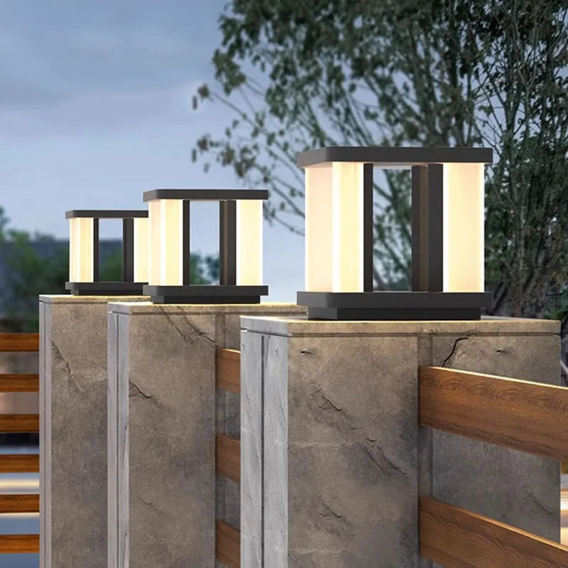 Square solar garden lamp for decorative outdoor use - vue 4 sur 8