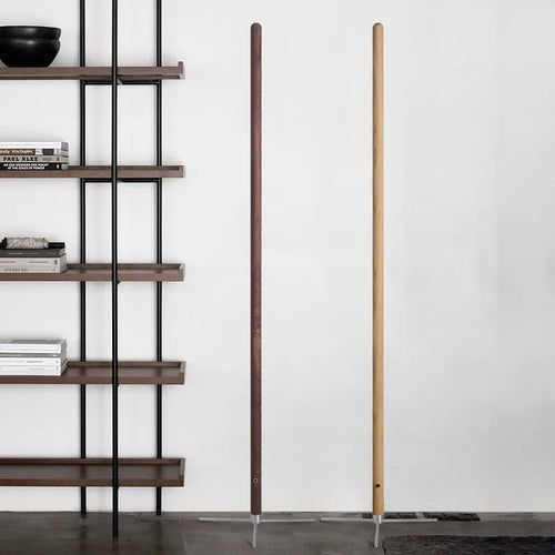 Modern wooden floor lamp with 360-degree adjustable ambient light - vue 4 sur 8