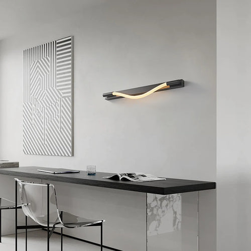 Modern minimalist stainless steel wall light with elegant design - vue 3 sur 7