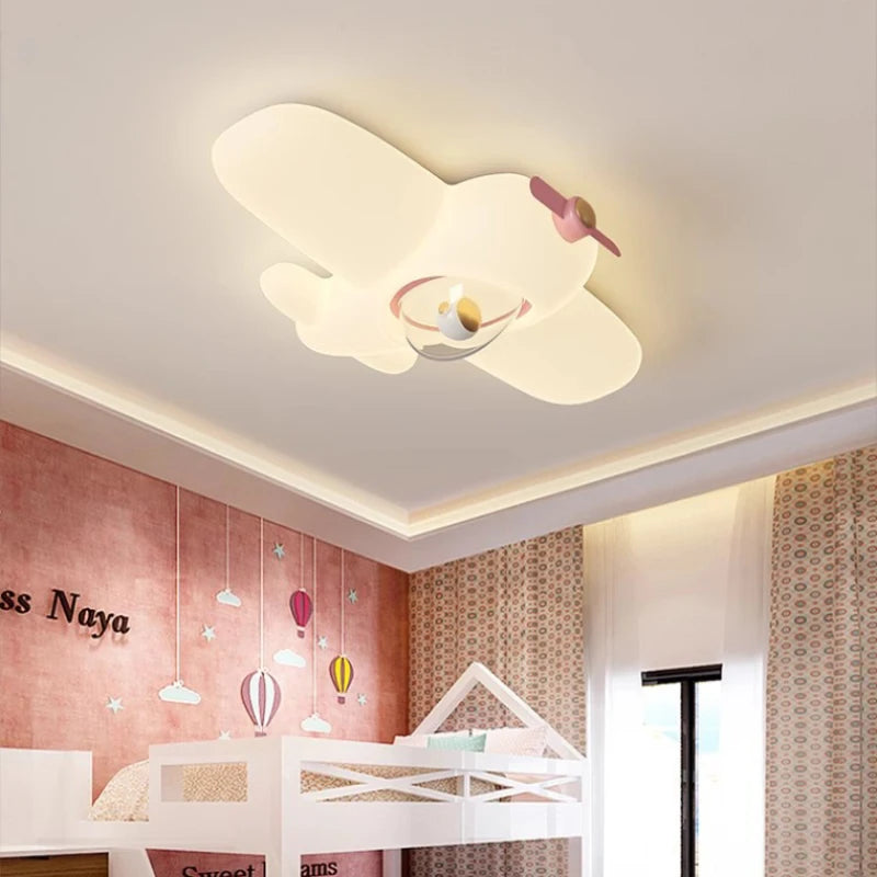 Cute astronaut LED ceiling light for children's room - vue 4 sur 9