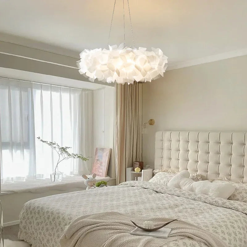 Modern feather LED chandelier with eye protection - vue 9 sur 10