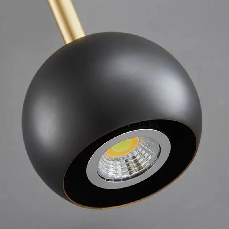 Minimalist copper and brass wall light - vue 5 sur 8