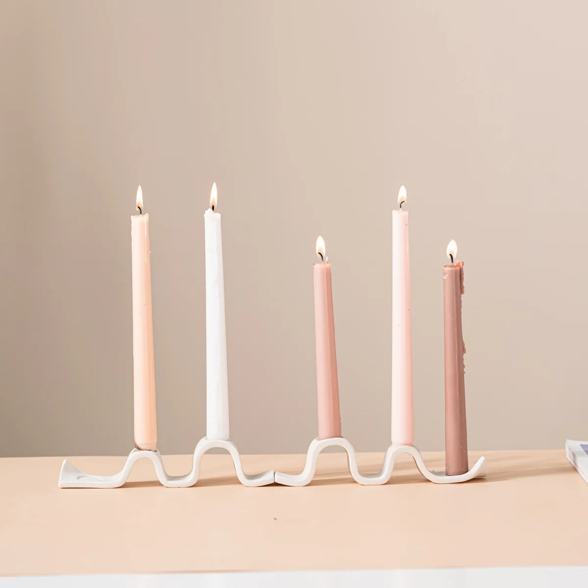 Wave ceramic candle holder for romantic decorative dinners