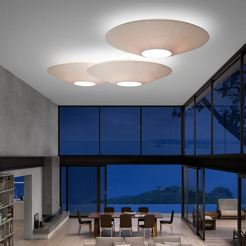 Modern creative custom circular ceiling light for versatile spaces - vue 2 sur 9