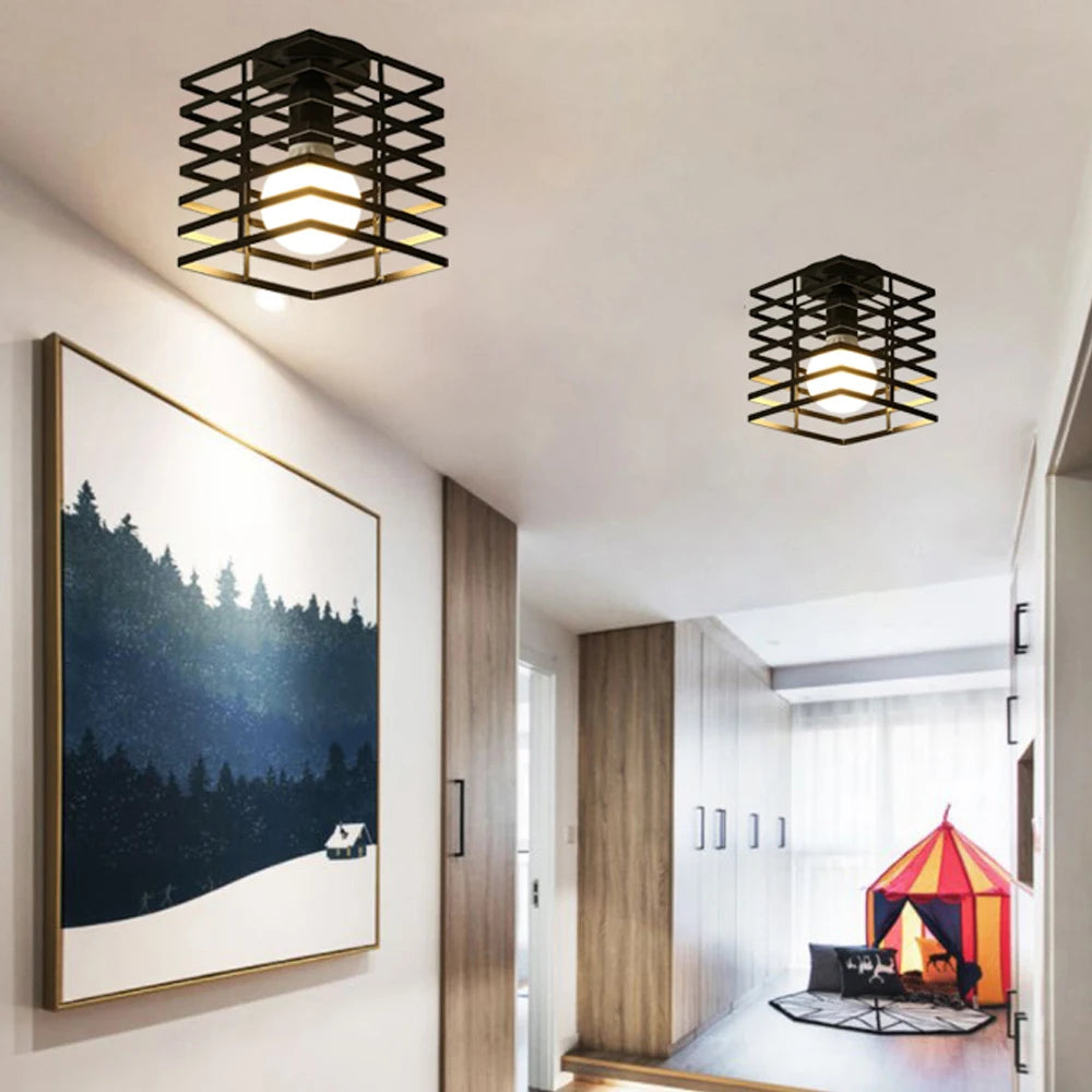 Vintage industrial metal ceiling light for modern interiors - vue 4 sur 12