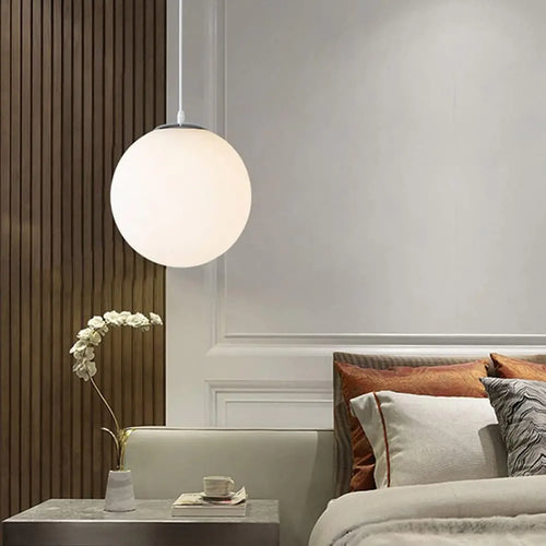 Modern glass globe pendant light for restaurant and hotel - vue 3 sur 7