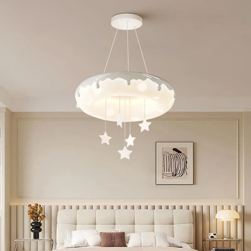 Creative donut-shaped chandelier for children's room