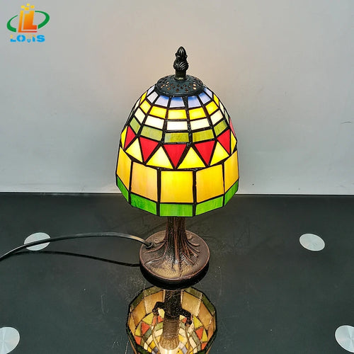 Tiffany-style stained glass bedside lamp for elegant decor - vue 3 sur 6