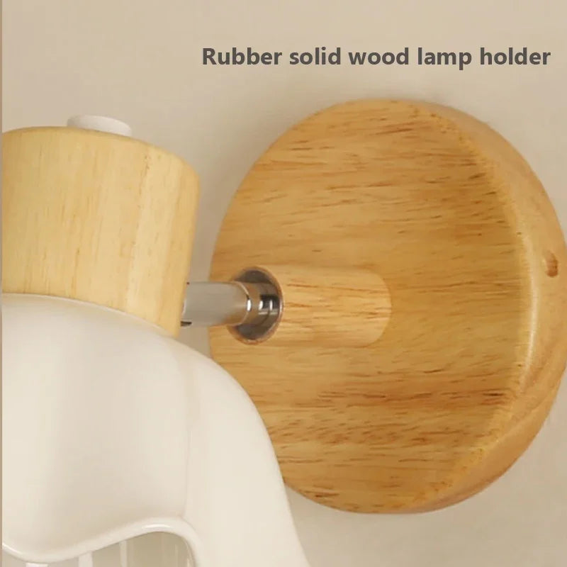 Nordic wooden wall light for modern interiors - vue 5 sur 9