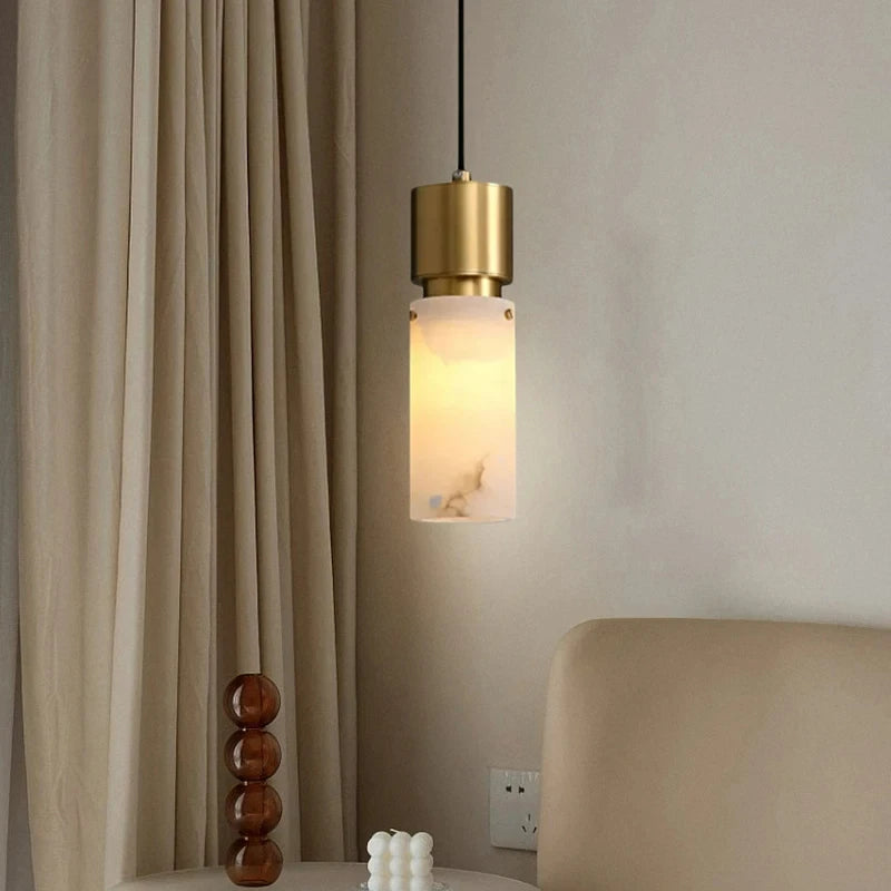 Natural marble chandelier with adjustable cord - vue 4 sur 7
