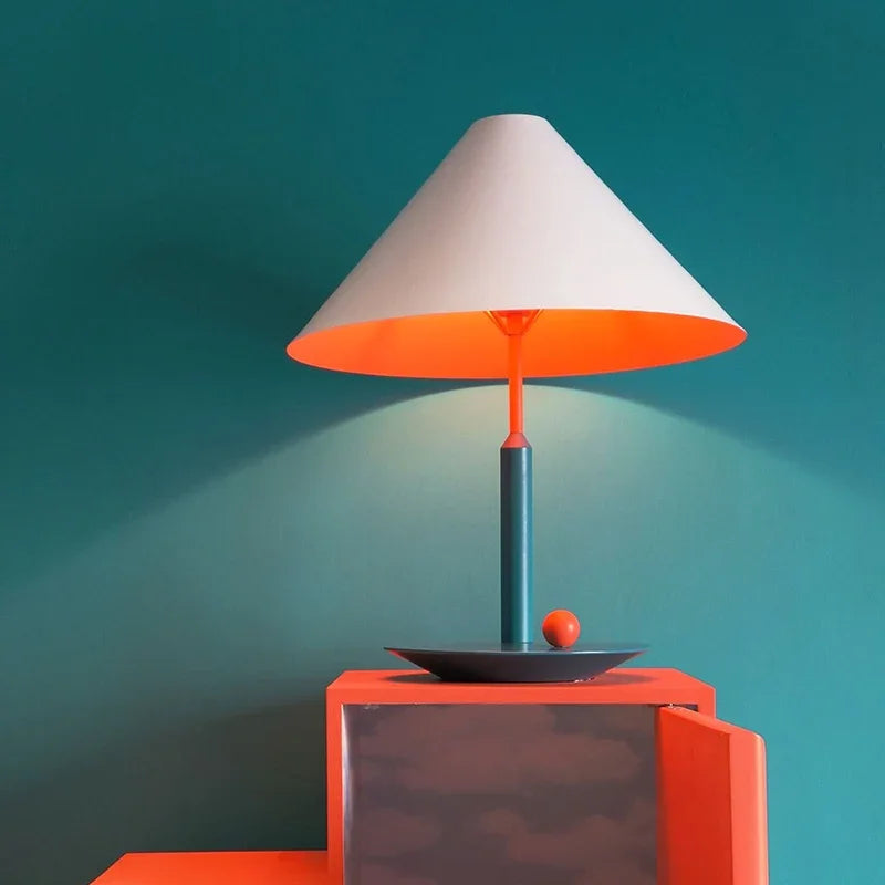 Scandinavian metal table lamp with LED bulb - vue 5 sur 8