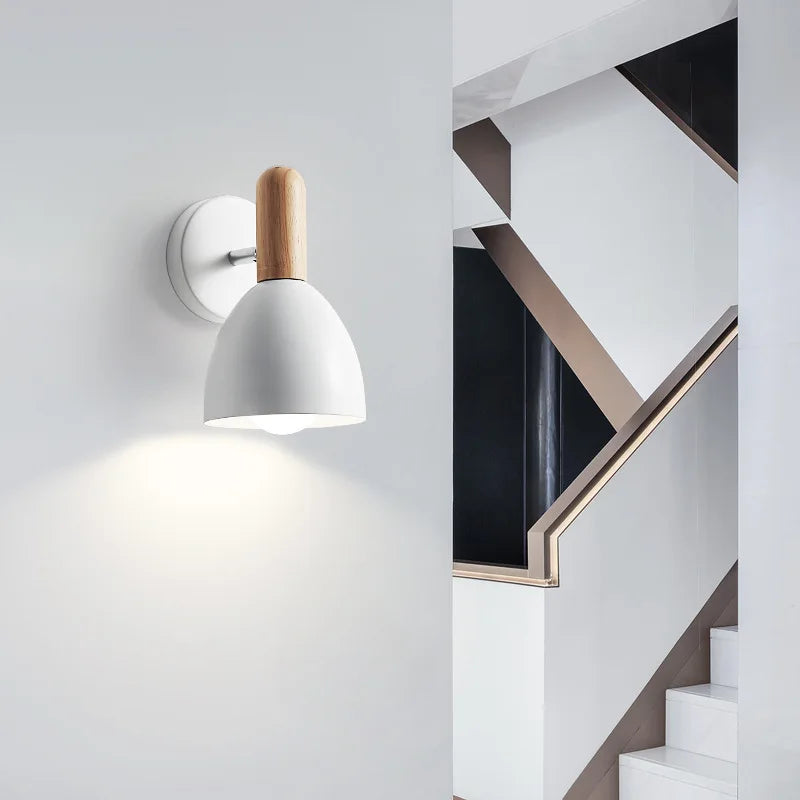 modern wall light for elegant and contemporary interiors - vue 4 sur 11