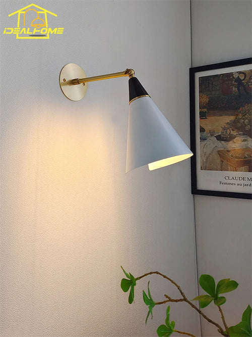 Luxury medieval-style black and gold brass wall light contemporary design - vue 10 sur 11