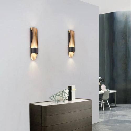 Industrial wall light for modern and minimal interiors - vue 3 sur 7