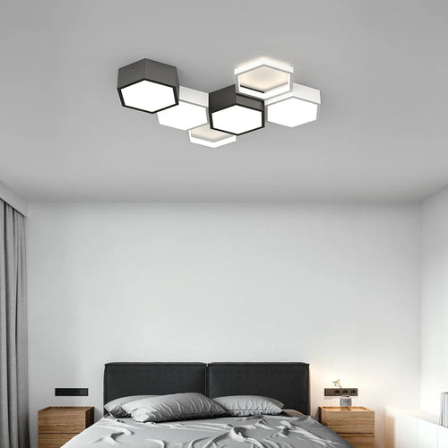 Honeycomb design ceiling light for creative interiors - vue 6 sur 18