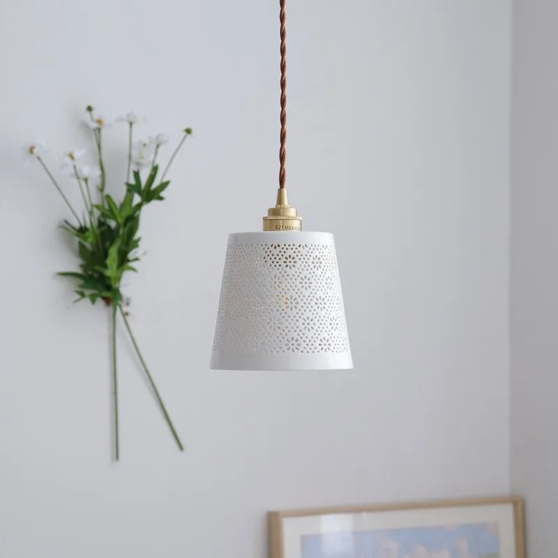 Nordic design decorative LED pendant light in copper and ceramic - vue 6 sur 6