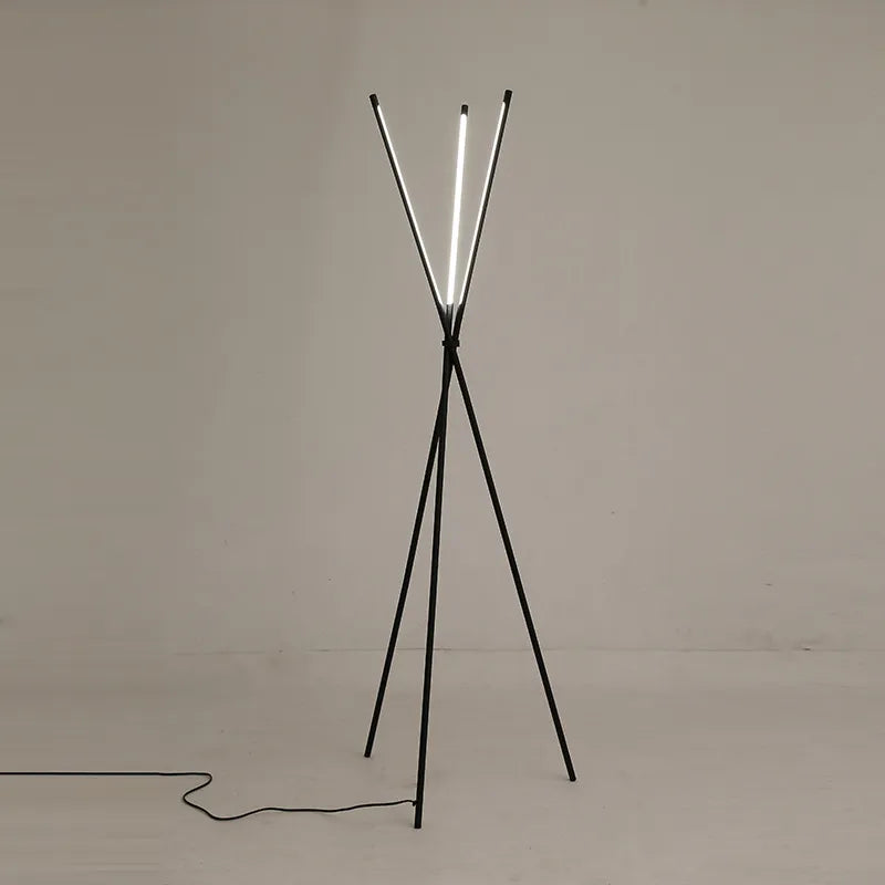 Minimalist creative aluminium LED floor lamp