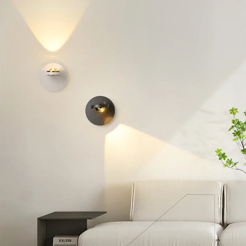 Modern rotatable LED wall light for indoor decoration - vue 3 sur 10
