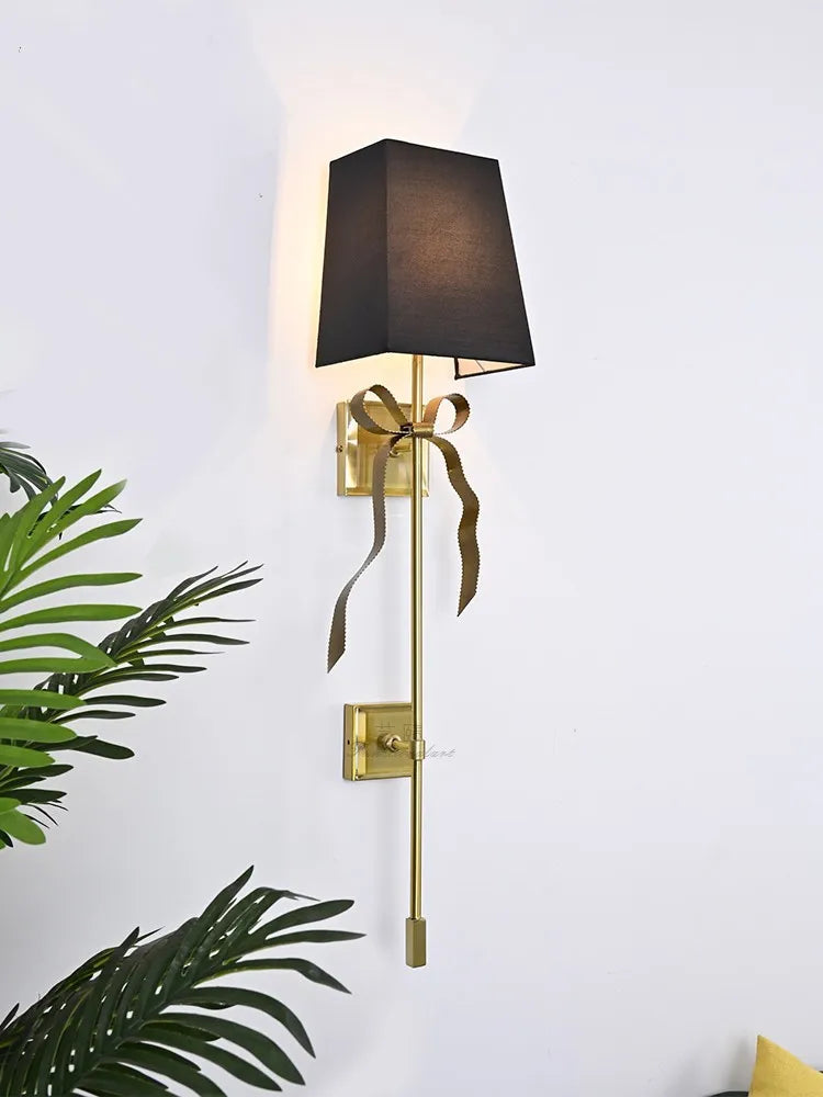 Large modern LED wall light for interiors - vue 4 sur 14