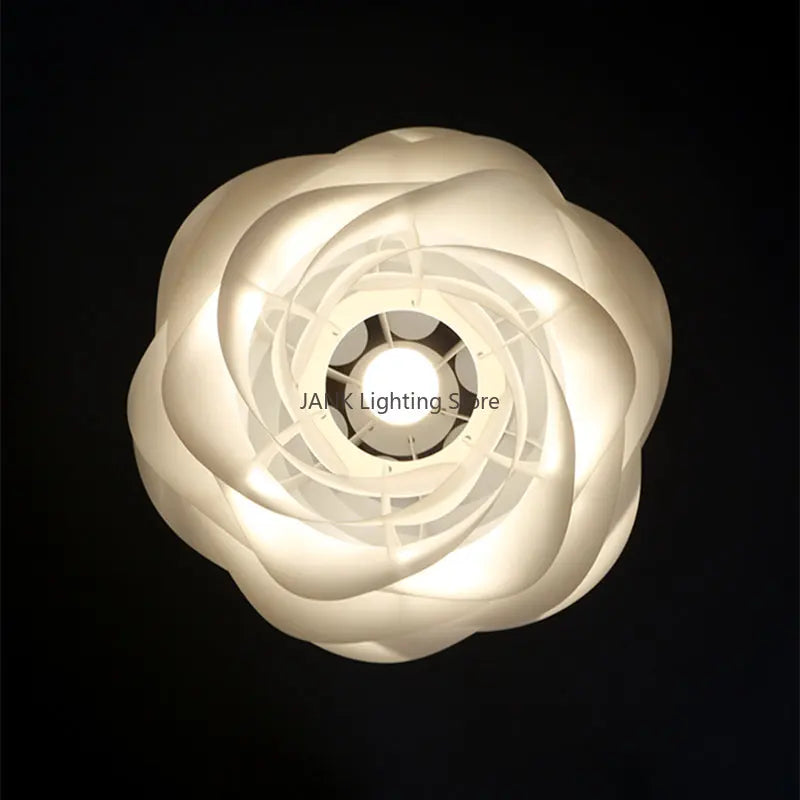 Danish design white rose acrylic romantic petal chandelier - vue 4 sur 8
