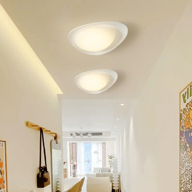 Creative nordic resin ceiling light for children’s rooms and living rooms