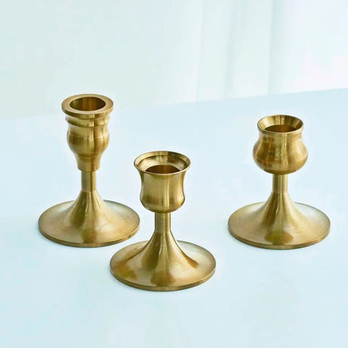 Set of three gold brass candle holders for weddings and dinners - vue 16 sur 18