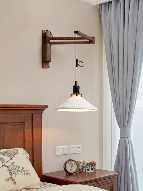 Retro folding walnut wall lamp for nostalgic ambience - vue 4 sur 11