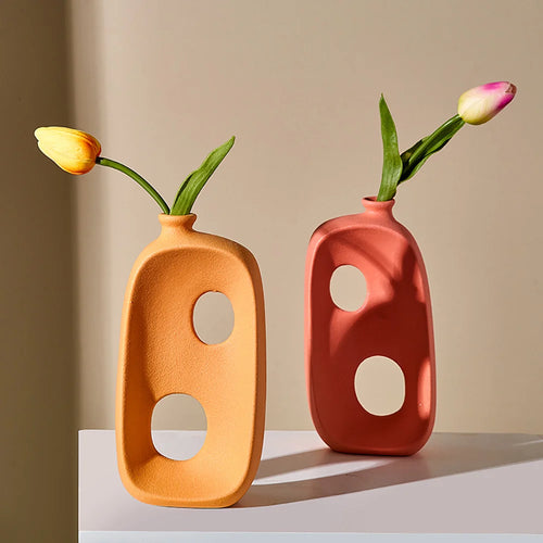 modern ceramic vase for indoor and outdoor decoration - vue 2 sur 13
