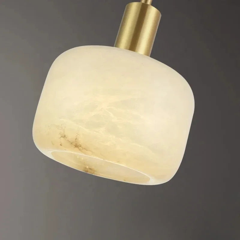 Modern marble and copper chandelier with elegant Nordic design - vue 5 sur 7