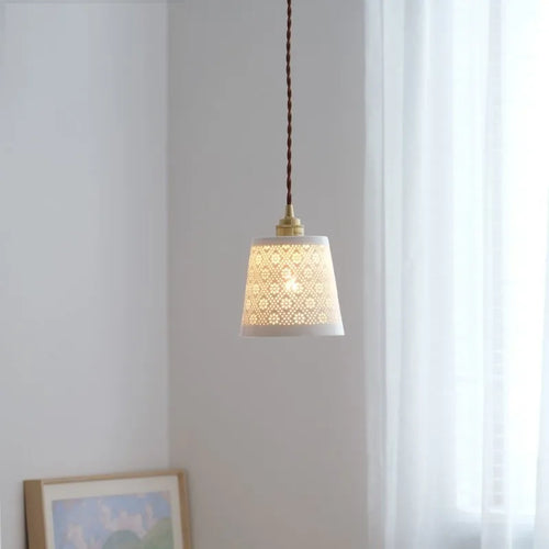 Modern nordic LED pendant light in copper and ceramic - vue 4 sur 6