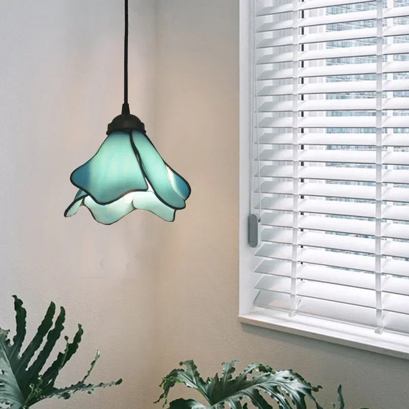 Vintage tiffany style pendant light for elegant interior decor