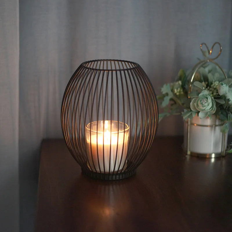 Geometric hollow iron candle holder for interior decor - vue 5 sur 6