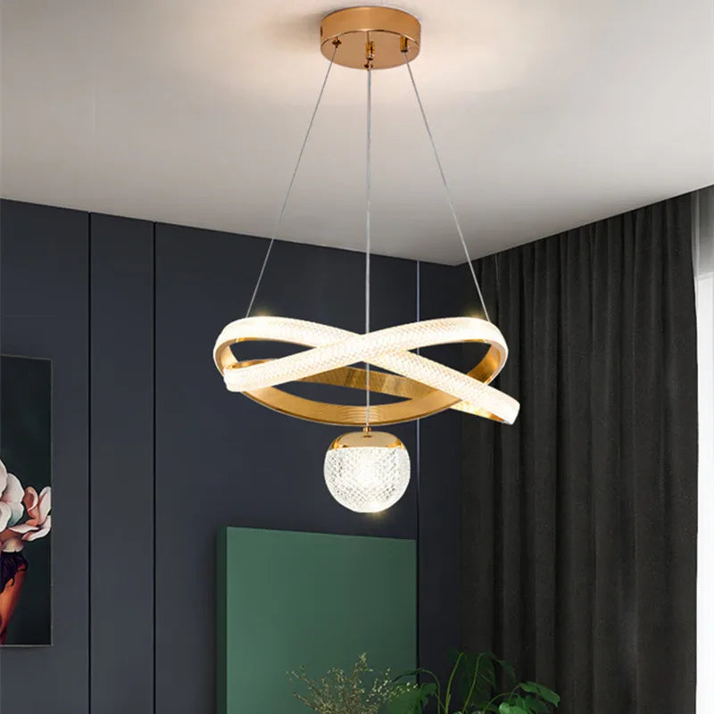 Modern minimalist designer chandelier with three elegant and lightweight heads - vue 5 sur 15