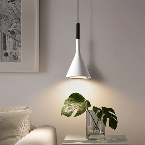 Modern resin wall light for interior decoration - vue 3 sur 10