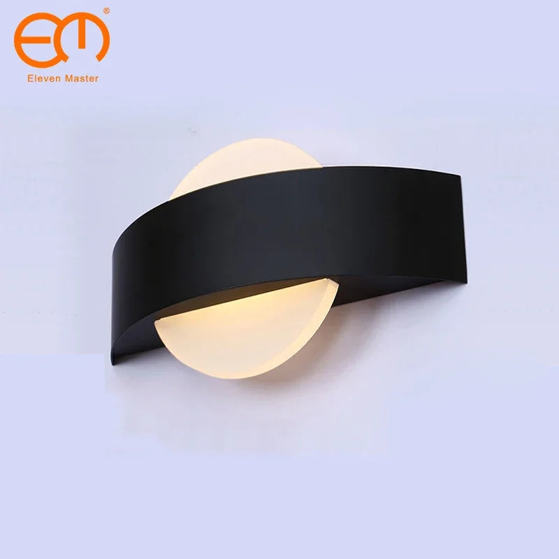 Nordic LED wall light for outdoor and indoor use
