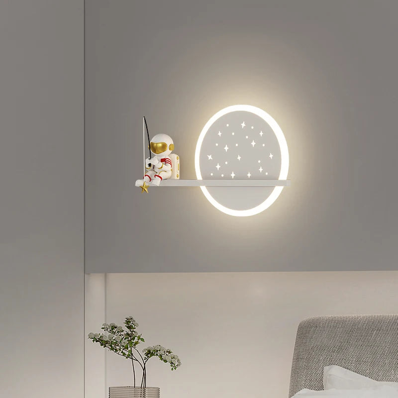 Astronaut moon planet LED wall light nordic style 2022 - vue 3 sur 18
