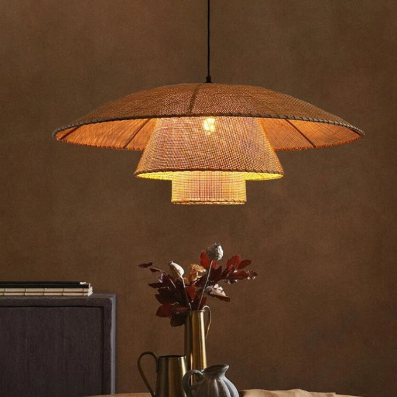Hand-woven vintage rattan pendant light for restaurants and hotels - vue 3 sur 10