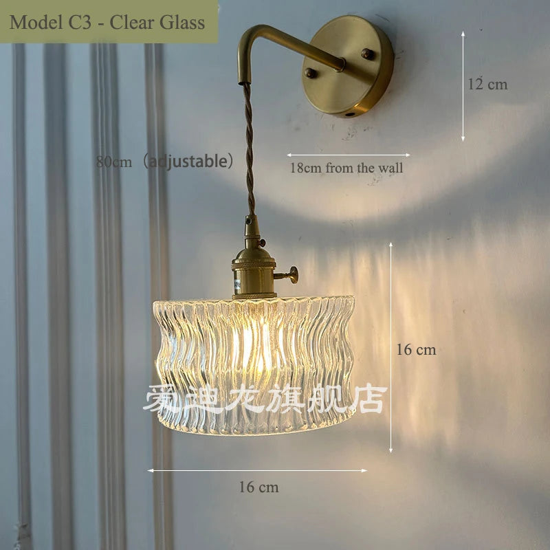 Vintage glass wall light with brass socket - vue 13 sur 21