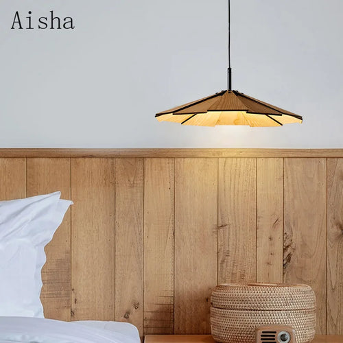 Handmade Japanese wabi-sabi walnut pendant light for interior decor - vue 5 sur 8
