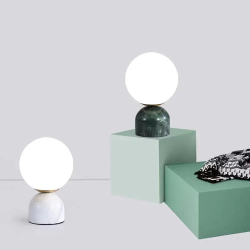 Marble and glass table lamp for an elegant interior - vue 4 sur 9