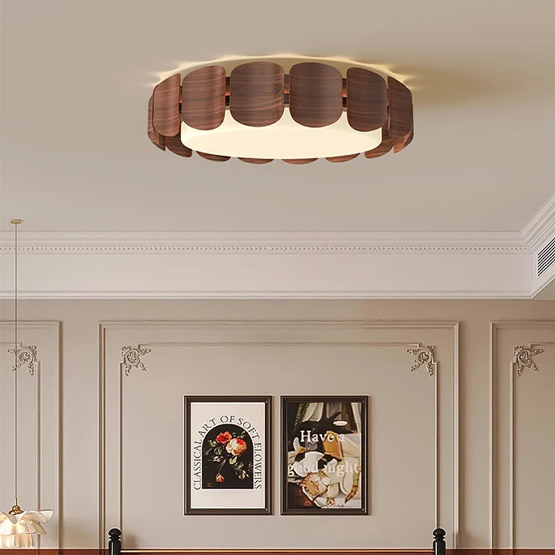 Retro full spectrum lamp with creative design and eye protection