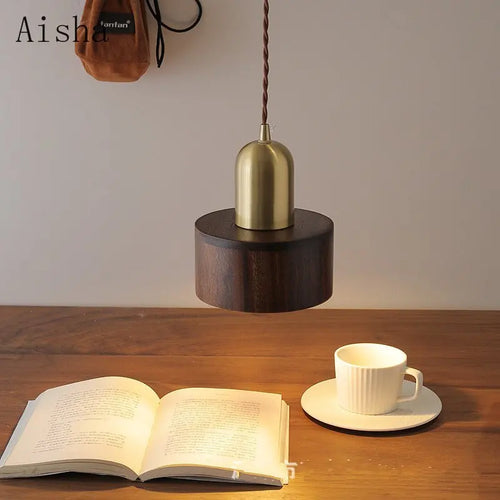 Japanese retro walnut pendant light for interior decoration - vue 6 sur 10