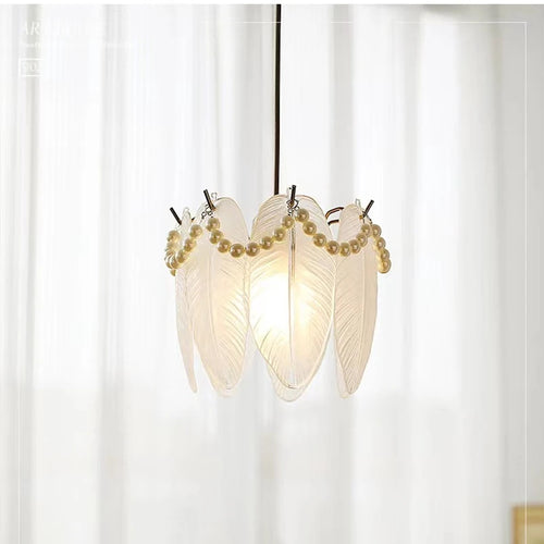 Modern glass chandelier with minimalist design for elegant interiors - vue 2 sur 9