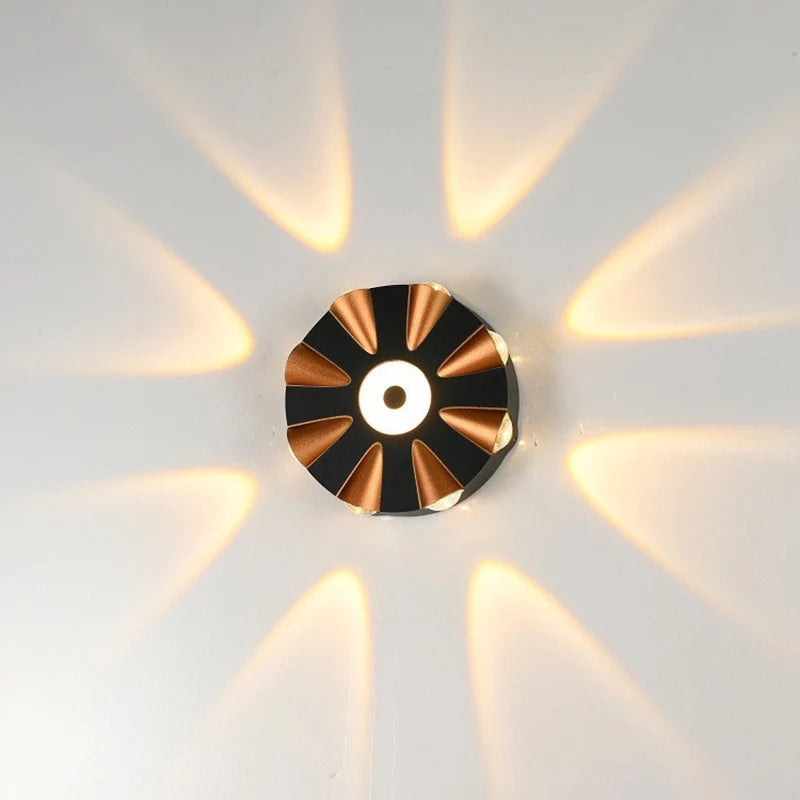 Decorative LED wall light for indoor or outdoor use