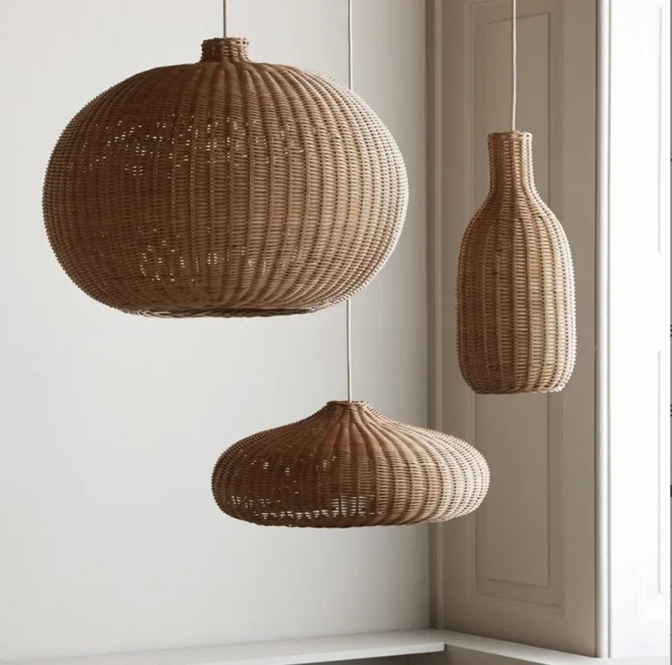 Handmade vintage rattan pendant light in Chinese style for café and restaurant