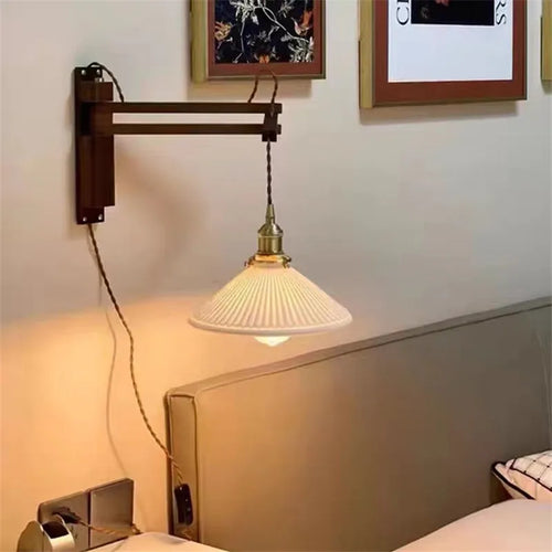 Japanese wooden wall light with retro ceramic lampshade - vue 5 sur 17