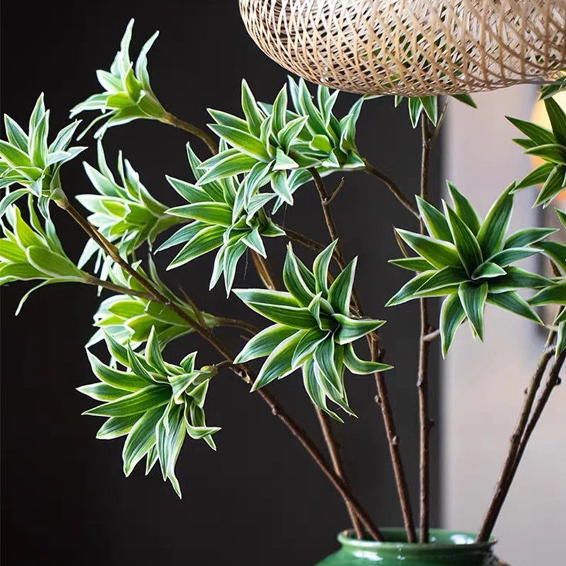 Tropical potted plant with decorative palm and bamboo - vue 3 sur 18
